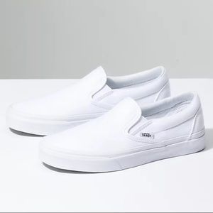 white slip on vans🤍